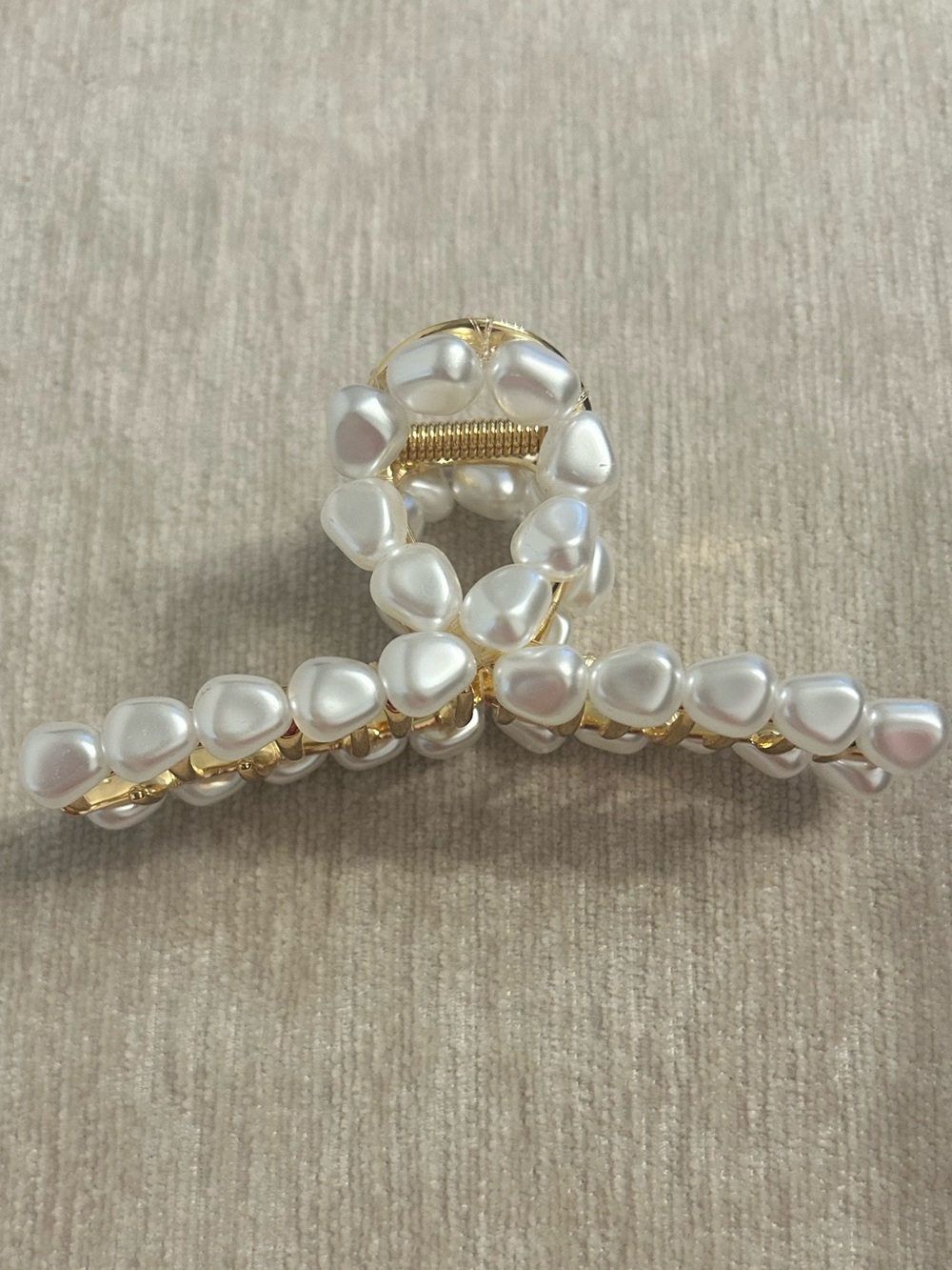 Lelet NY Aria Pearl Claw Clip